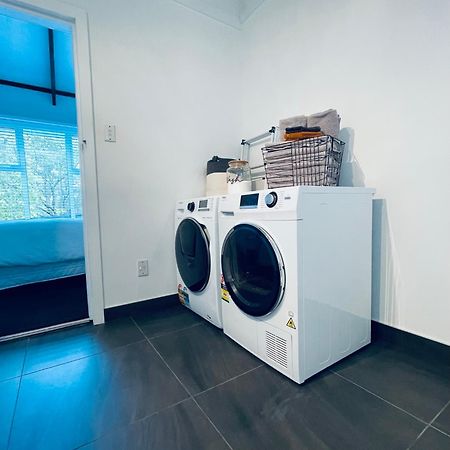 Experience Heritage, Live Modern Upper Hutt Bagian luar foto